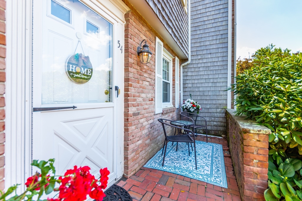 54 Captain Cook Ln 54