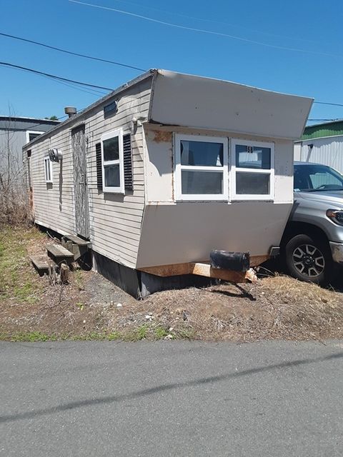 96-98 Newbury 6B Danvers MA 01923