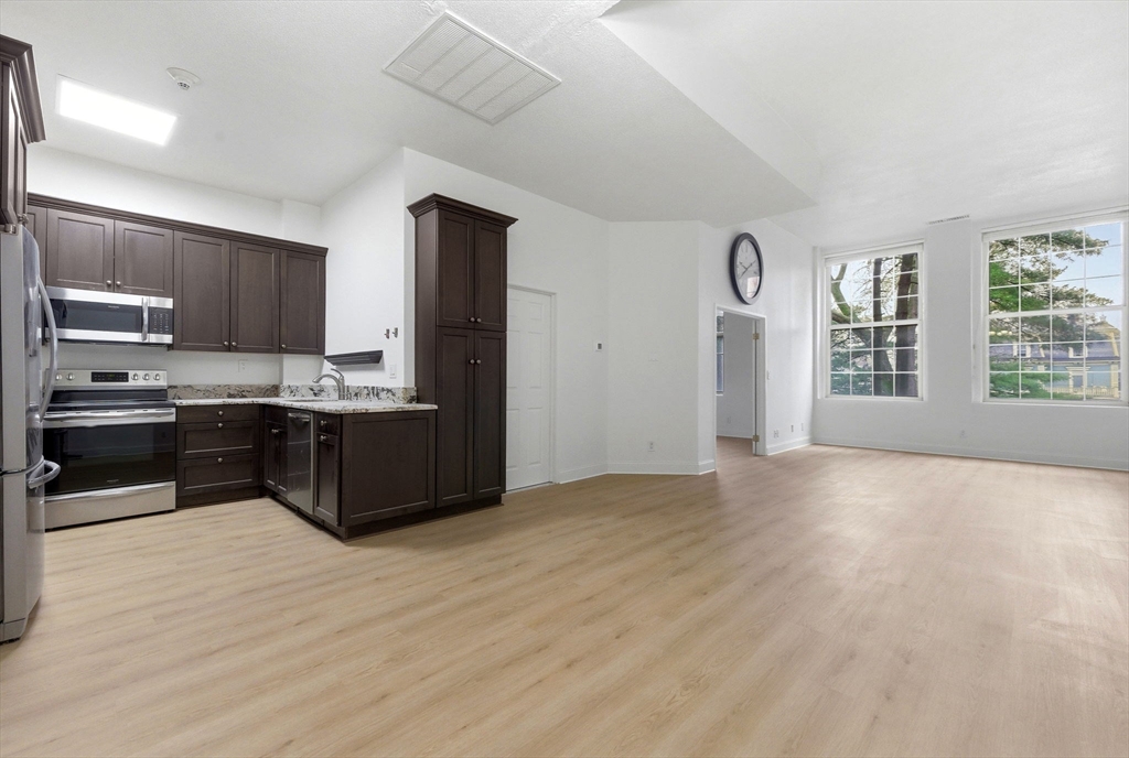 48 Forest Street 201