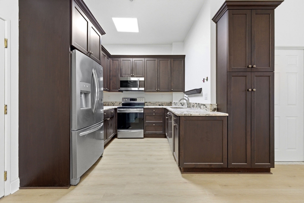 48 Forest Street 201