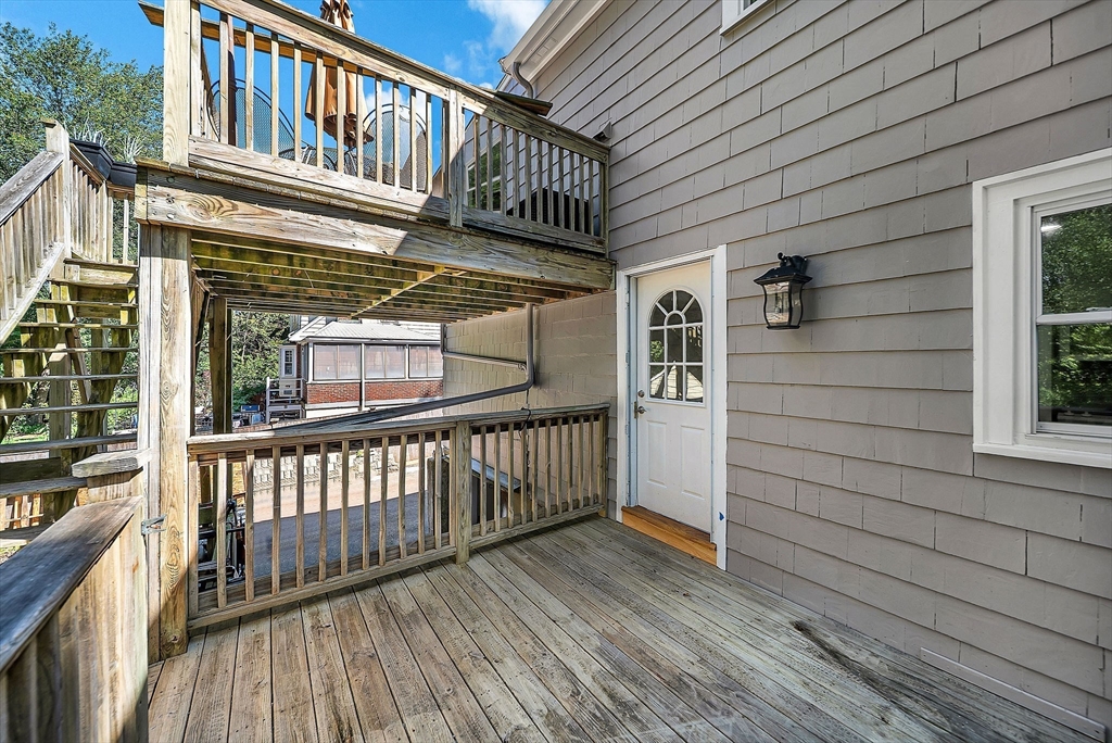 Needham, Massachusetts 02494, United States, 2 Bedrooms Bedrooms, ,1 BathroomBathrooms,Residential,Active,194751