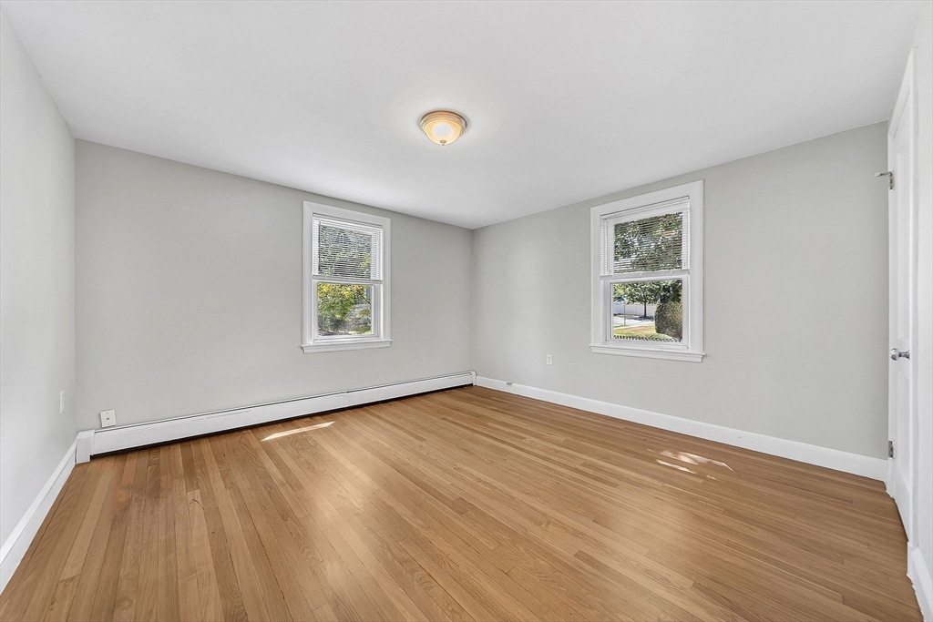 Needham, Massachusetts 02494, United States, 2 Bedrooms Bedrooms, ,1 BathroomBathrooms,Residential,Active,194751