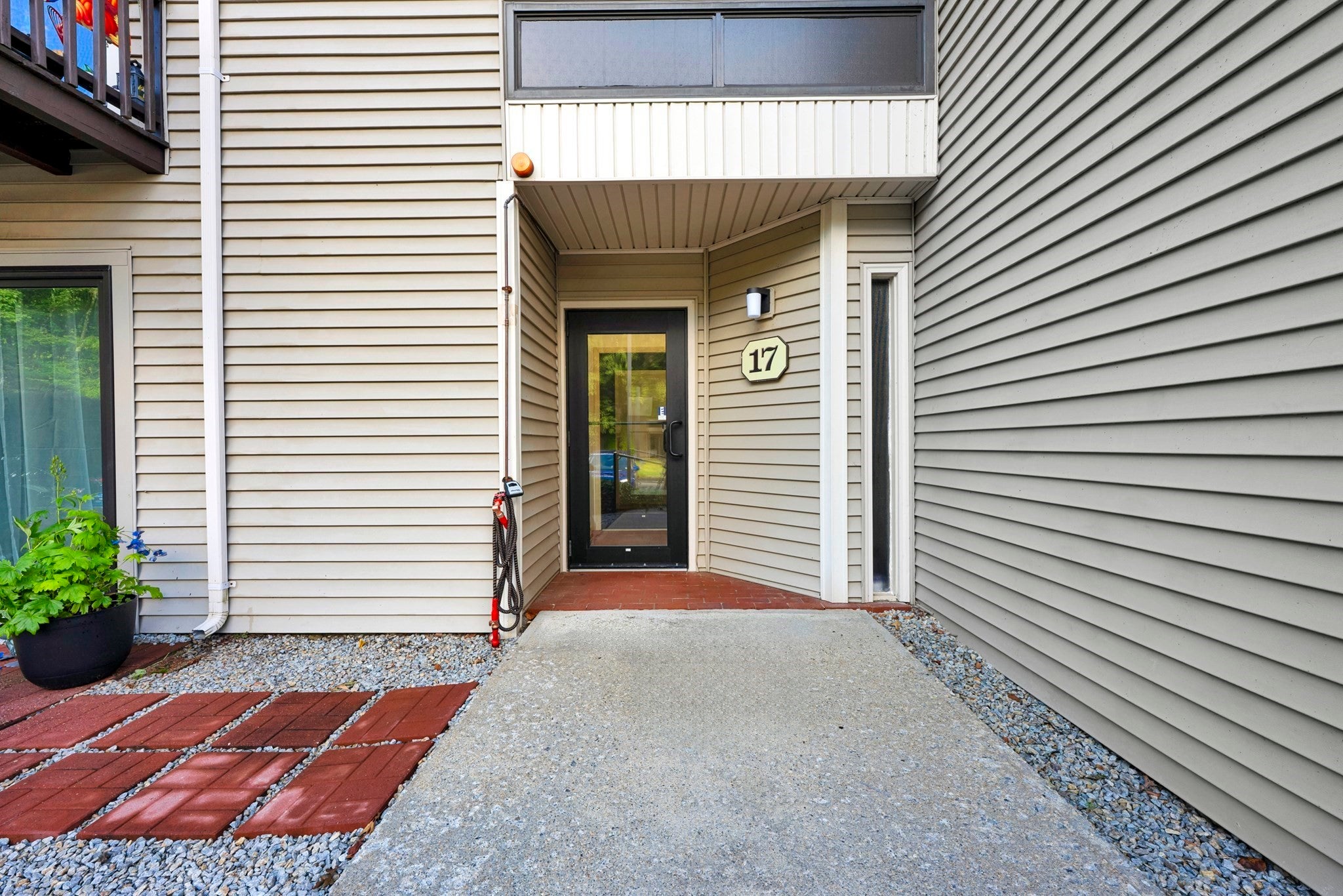 17 Thayer Pond Drive 7