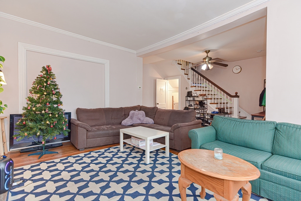 1524 Commonwealth Ave