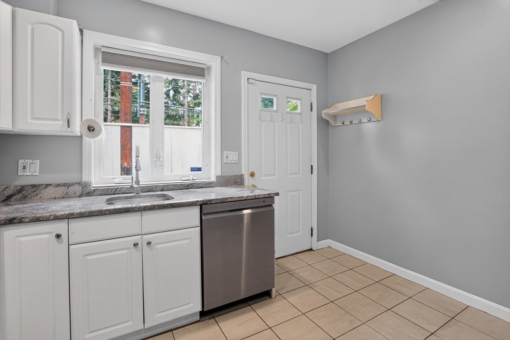30 Cameron Street #7, Brookline, MA Photo #8