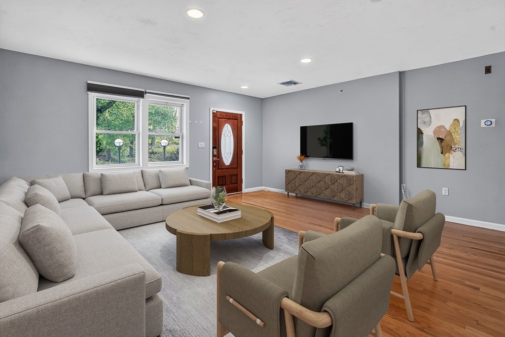 30 Cameron Street #7