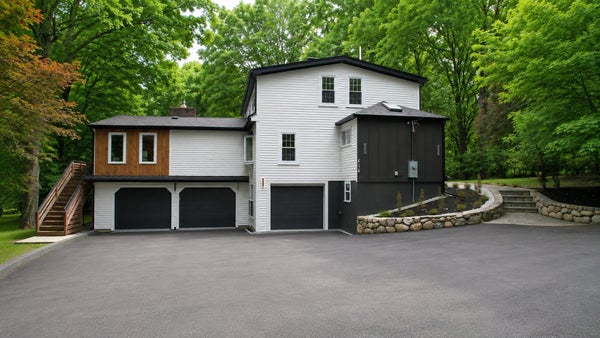 616 GROVE ST, FRAMINGHAM, MA 01701 - Image 3b9e9e5ffce2d55b83e55caa601d5dae/2054954599