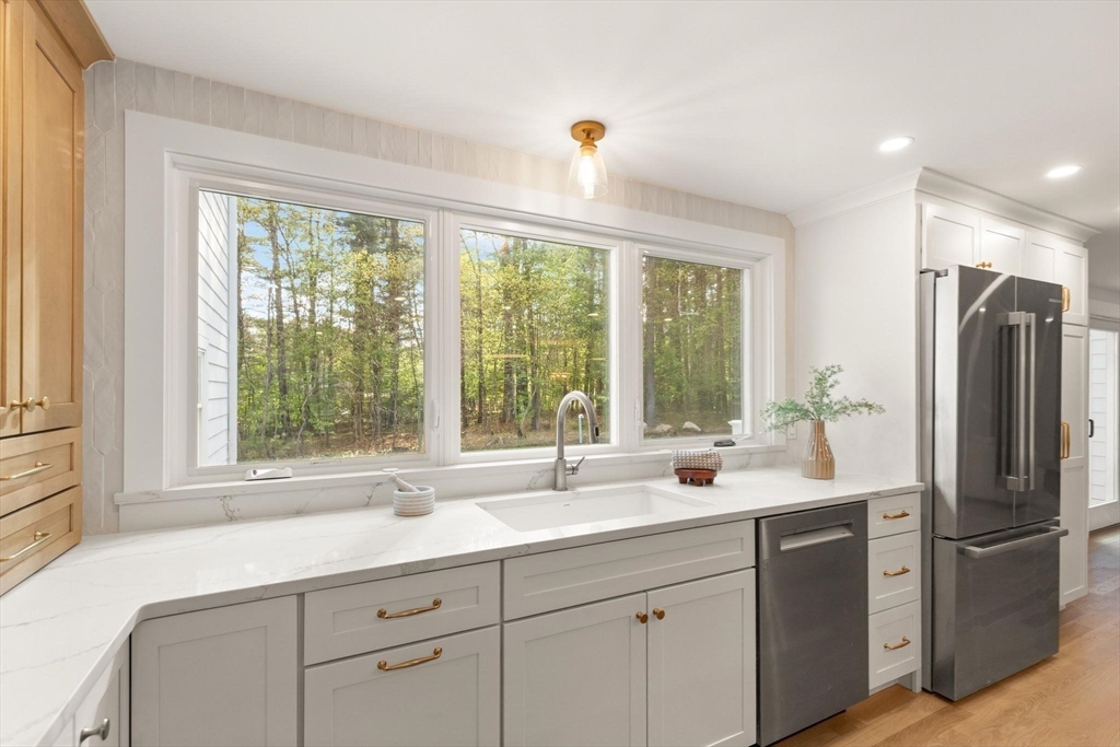 35 Grey Lane, Lynnfield, MA Photo #9