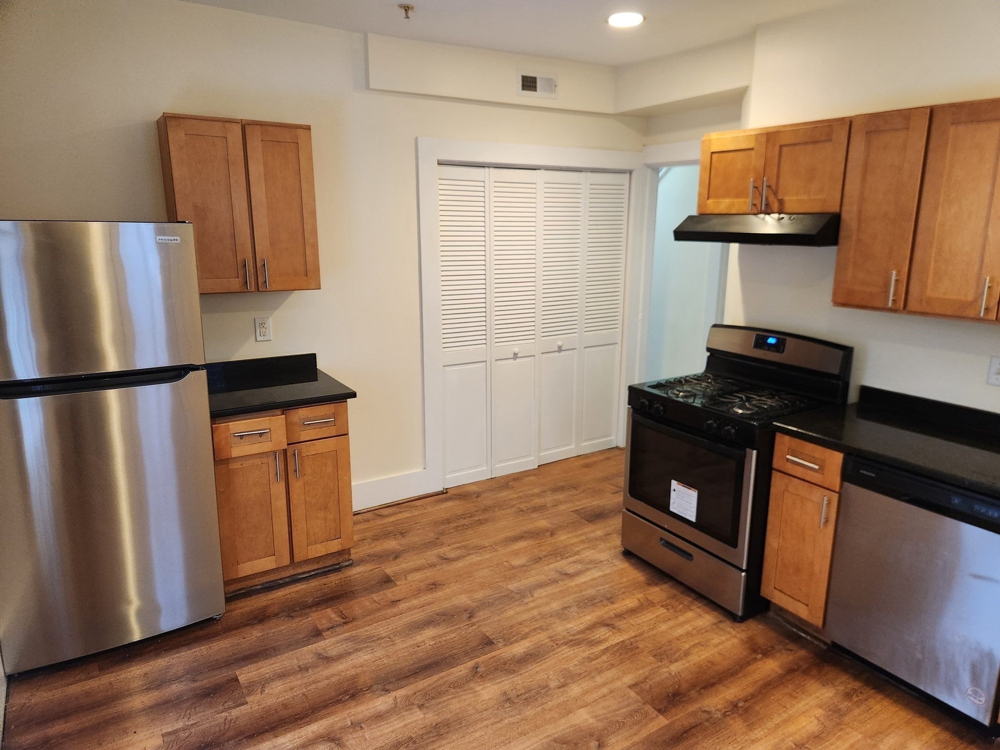 28 Centennial Place #2R, Framingham, MA, 28 Centennial Place #2R, Framingham, MA Photo #13