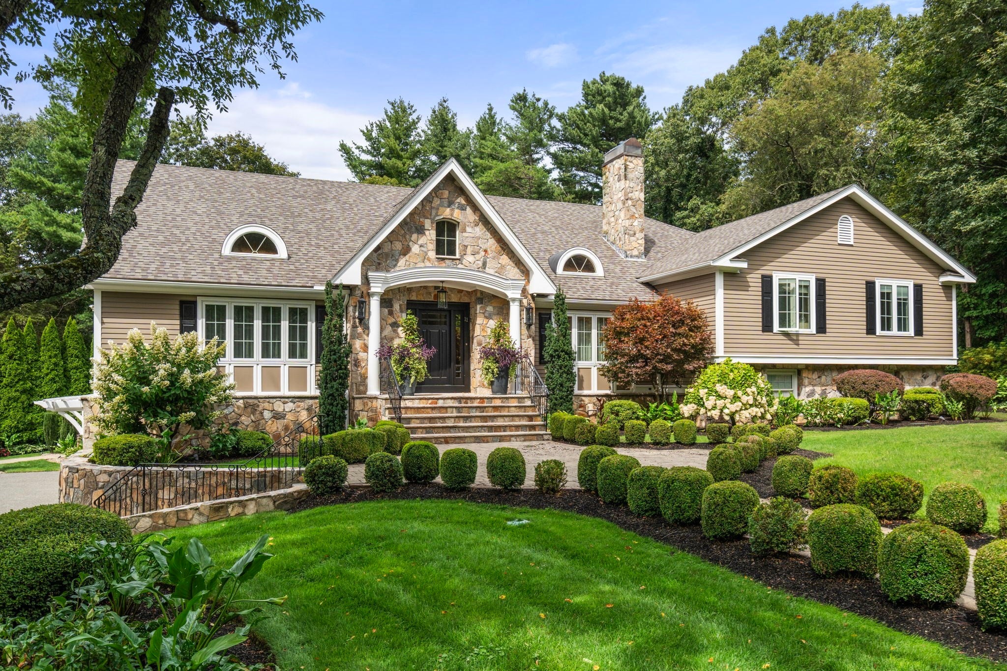 11 Hillcrest Road