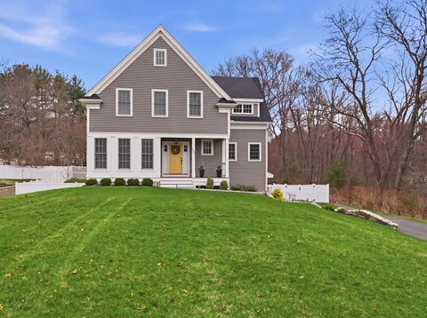 121 Greenwood Rd Andover MA 01810