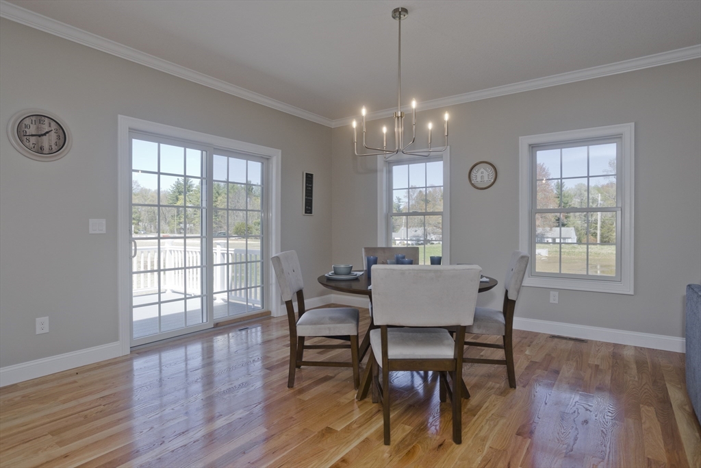 East Longmeadow, Massachusetts 01028, United States, 4 Bedrooms Bedrooms, ,3 BathroomsBathrooms,Residential,Active,184540