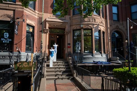 Photo of 268 Newbury St #4A, Boston, MA 02116 (MLS # 73523429)