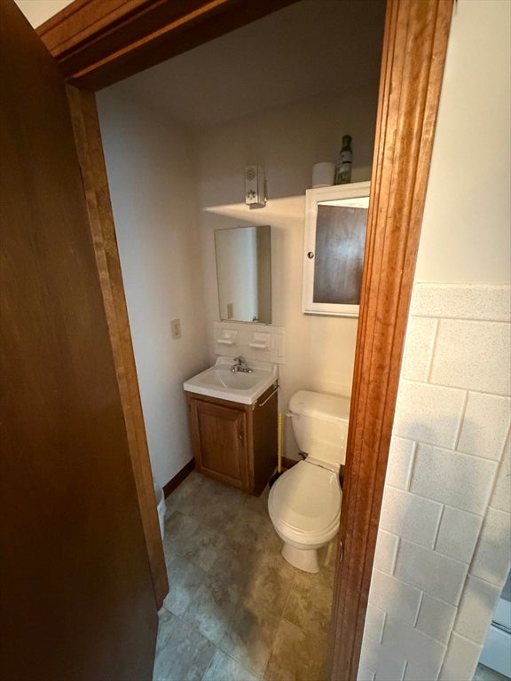 215 Knight Ave, Attleboro, MA, 215 Knight Ave, Attleboro, MA Photo #8