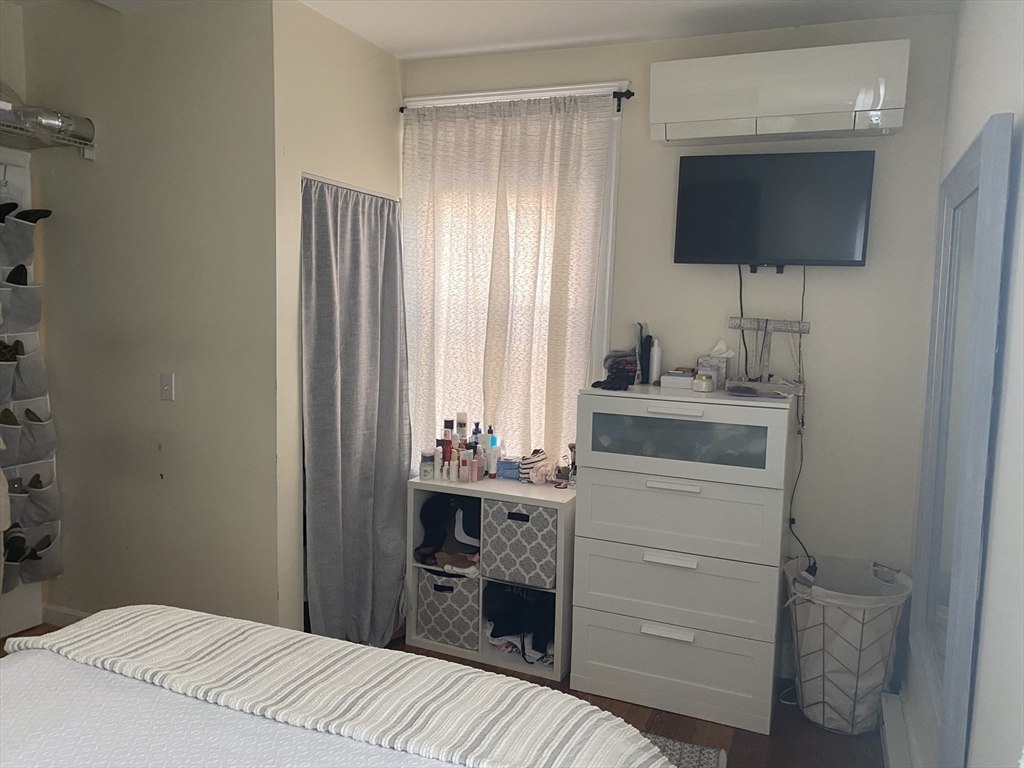142-146 Everett St #1, Boston, MA Photo #8