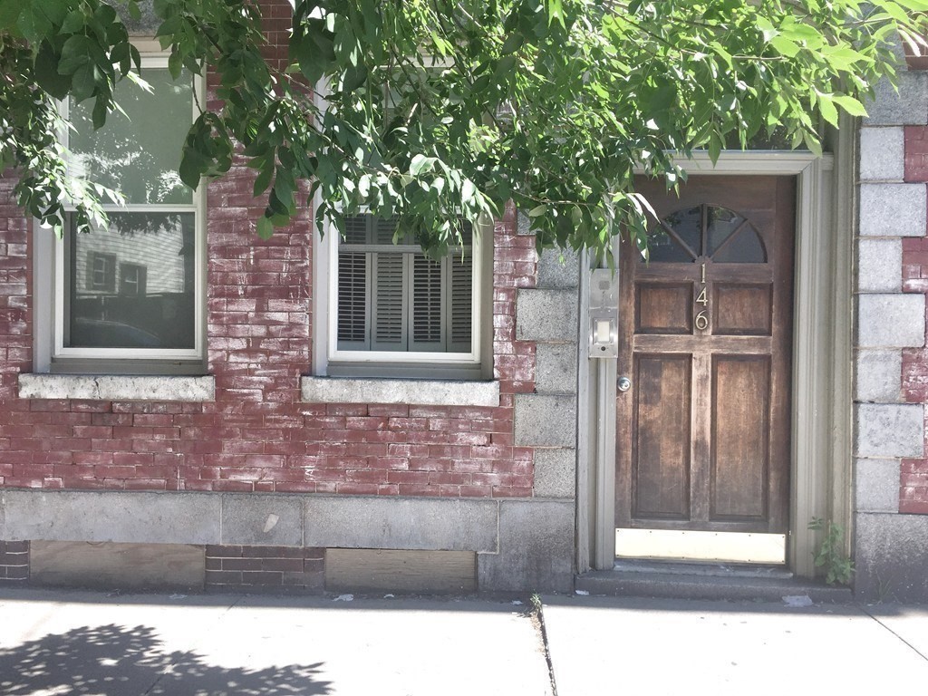 142-146 Everett St #1, Boston, MA Photo #1
