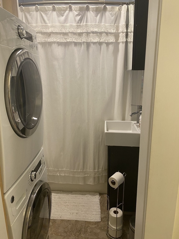 142-146 Everett St #1, Boston, MA Photo #4