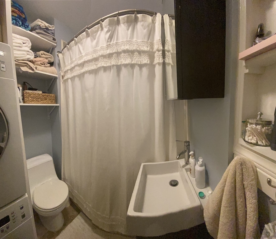 142-146 Everett St #1, Boston, MA Photo #5