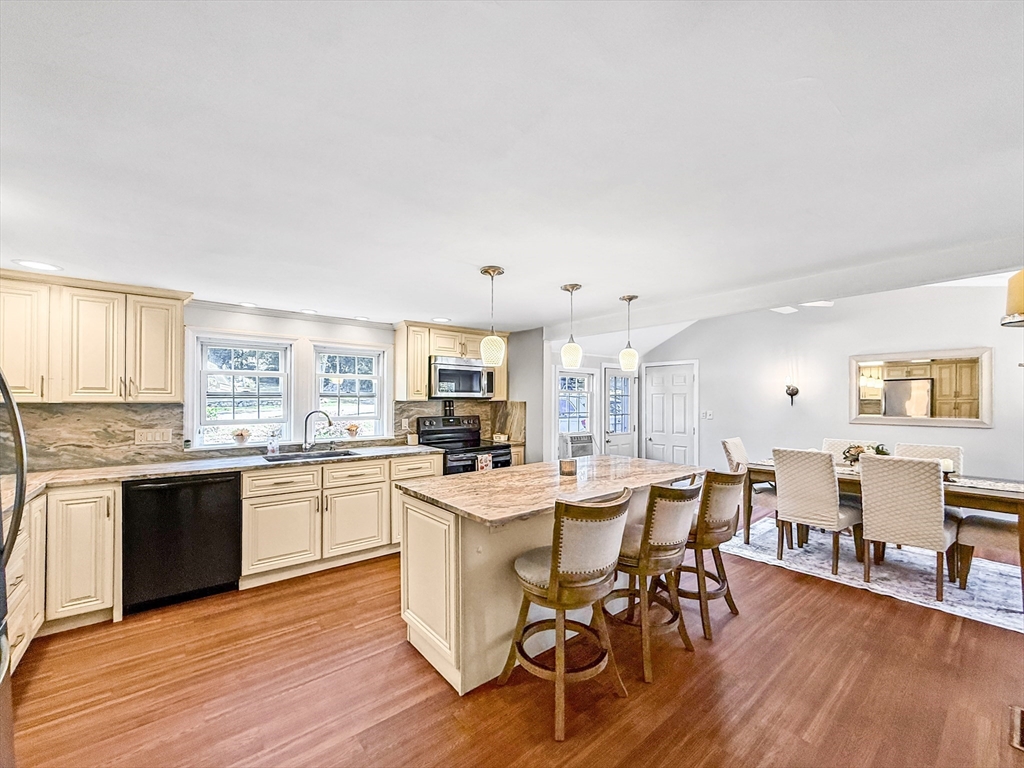 478 Wood Ln