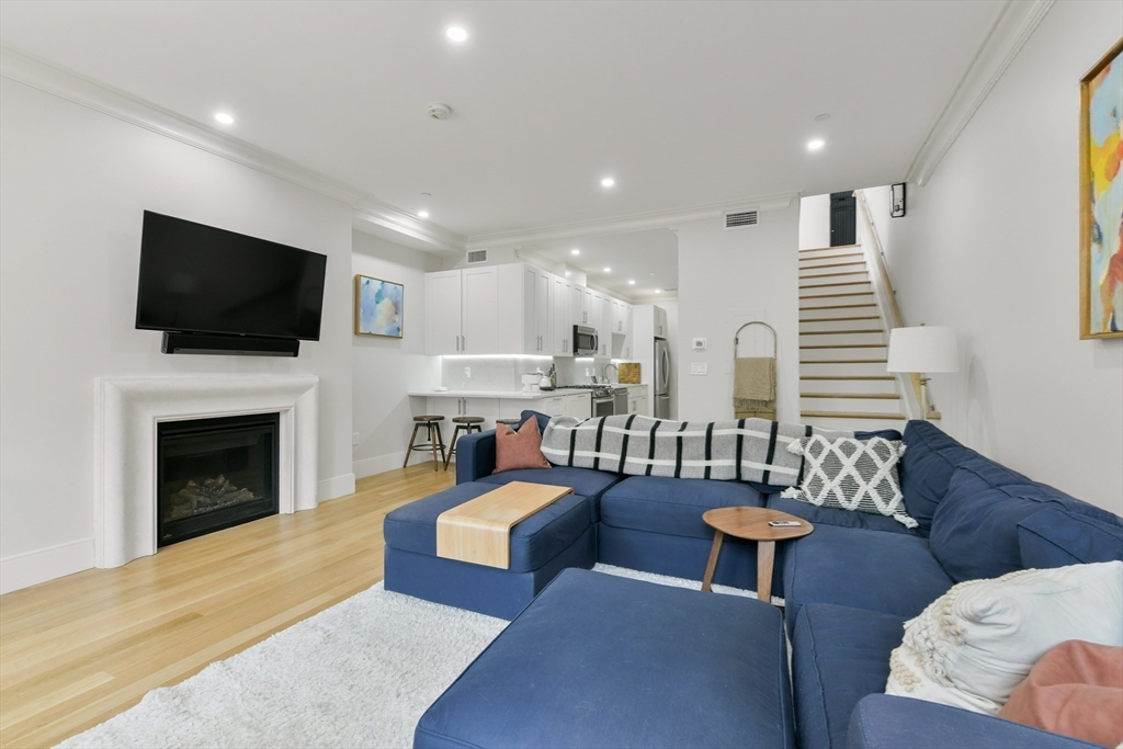 232 Clarendon Street PH