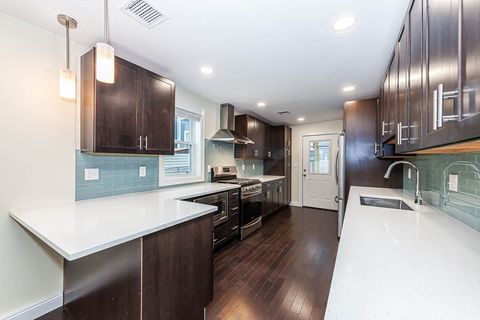 Photo of 28 Albion Street #1, Medford, MA 02155 (MLS # 73460120)