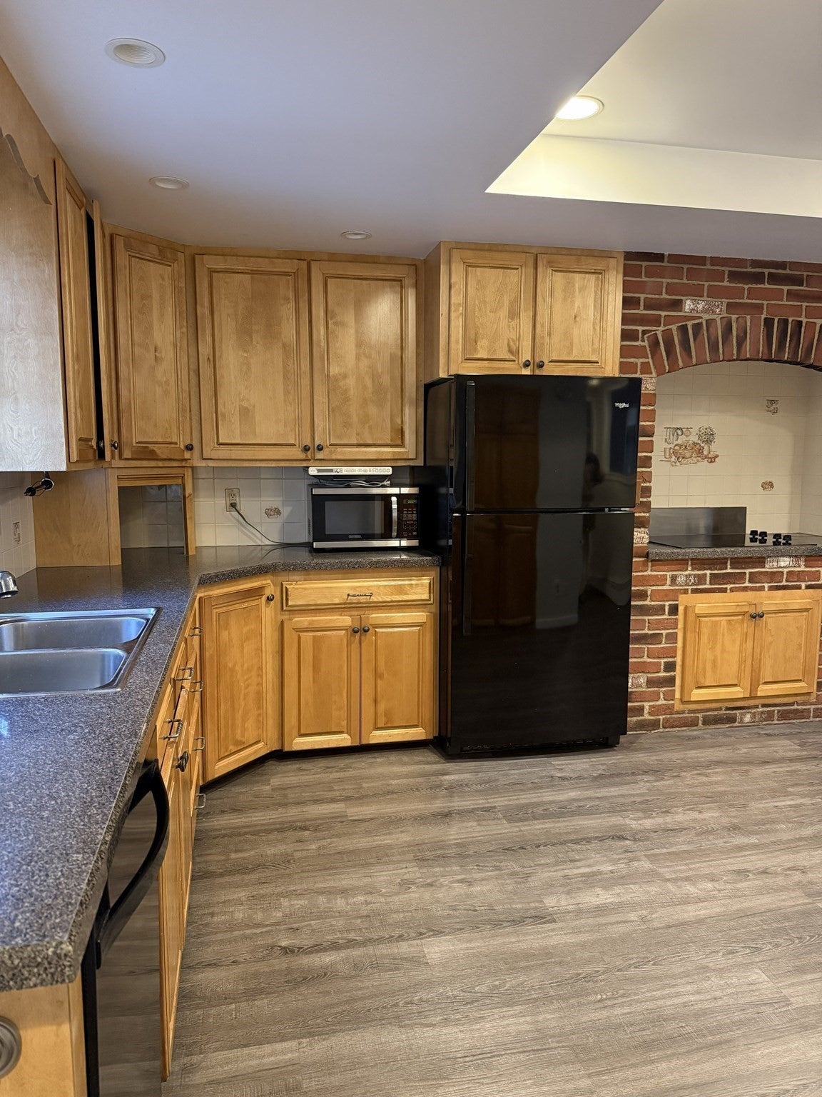 136 Chestnut Street, North Attleboro, MA, 136 Chestnut Street, North Attleboro, MA Photo #3