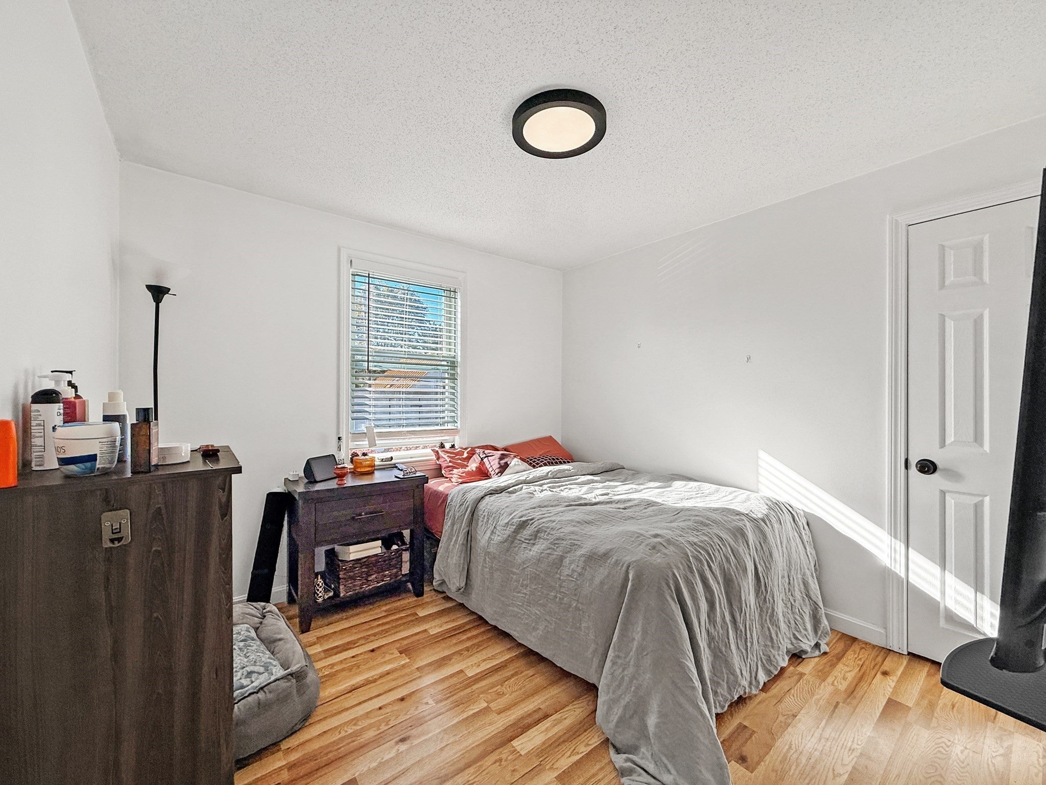 23 Iona Ave, Dracut, MA Photo #16