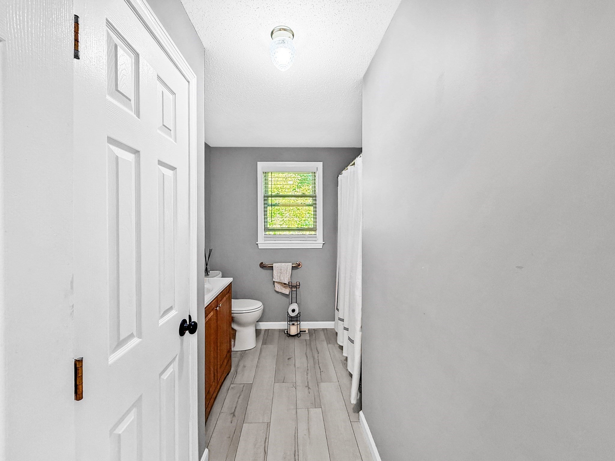 23 Iona Ave, Dracut, MA Photo #31