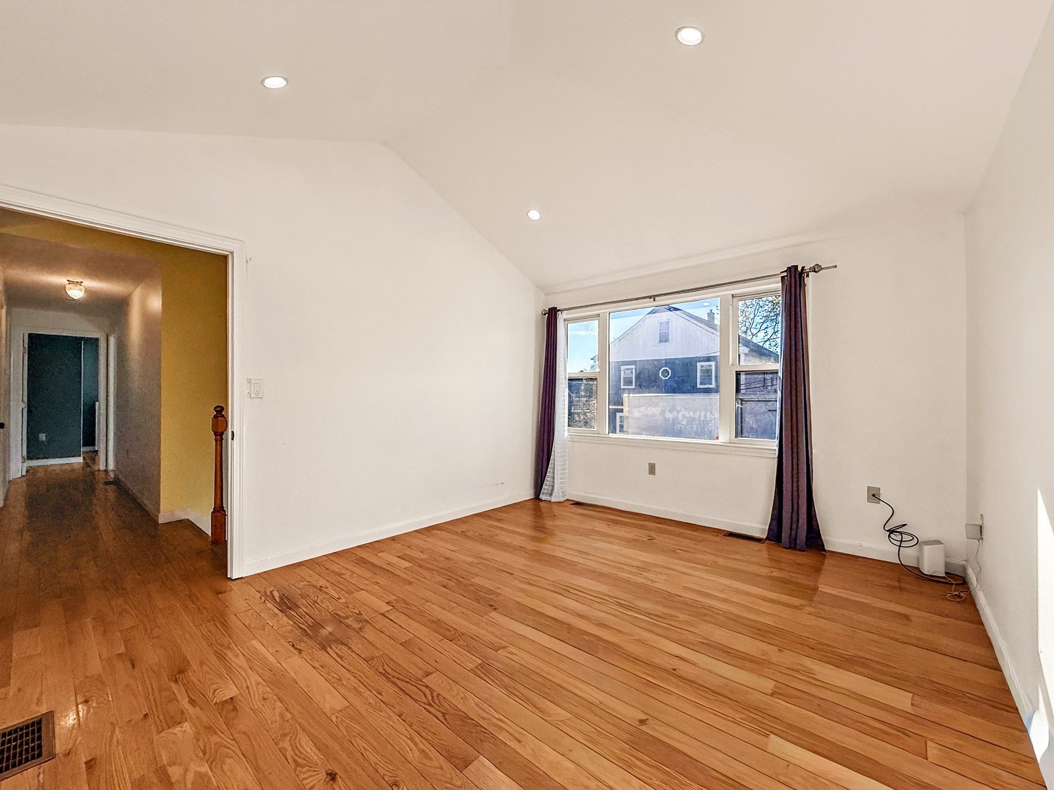 23 Iona Ave, Dracut, MA Photo #6