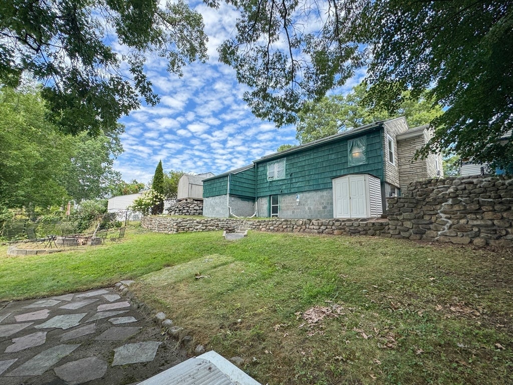18 Woodland Cir, Methuen, MA Photo #22