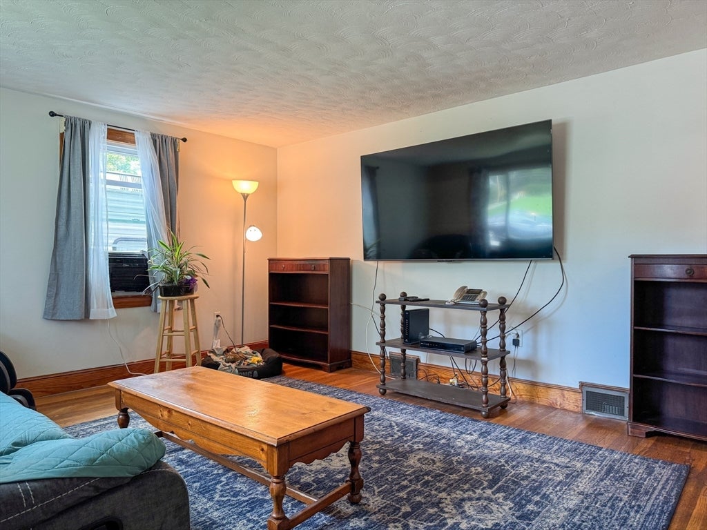 18 Woodland Cir, Methuen, MA Photo #15