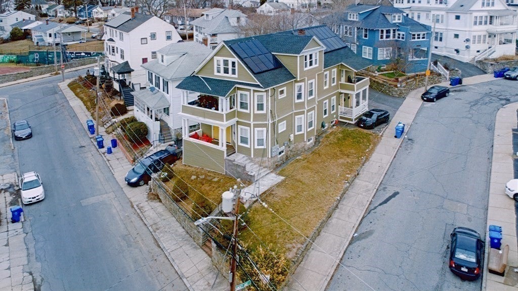203-205 Saratoga St, Lawrence, MA, 203-205 Saratoga St, Lawrence, MA Photo #2