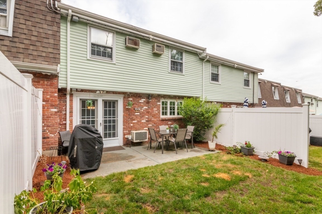 42 Queensboro Ct 42