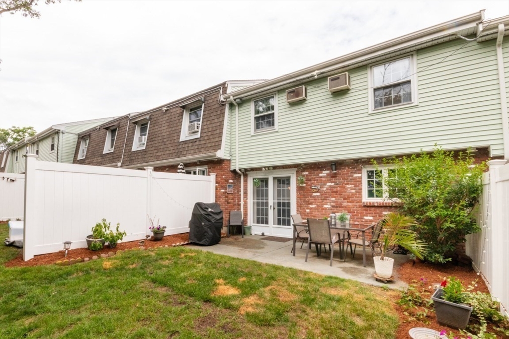 42 Queensboro Ct 42
