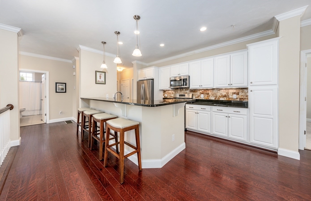 24 Grey Hawk Dr 646