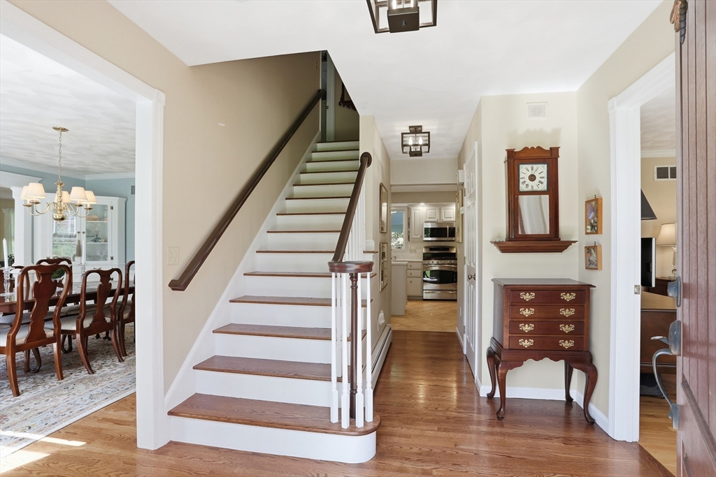 4 Overlook Dr