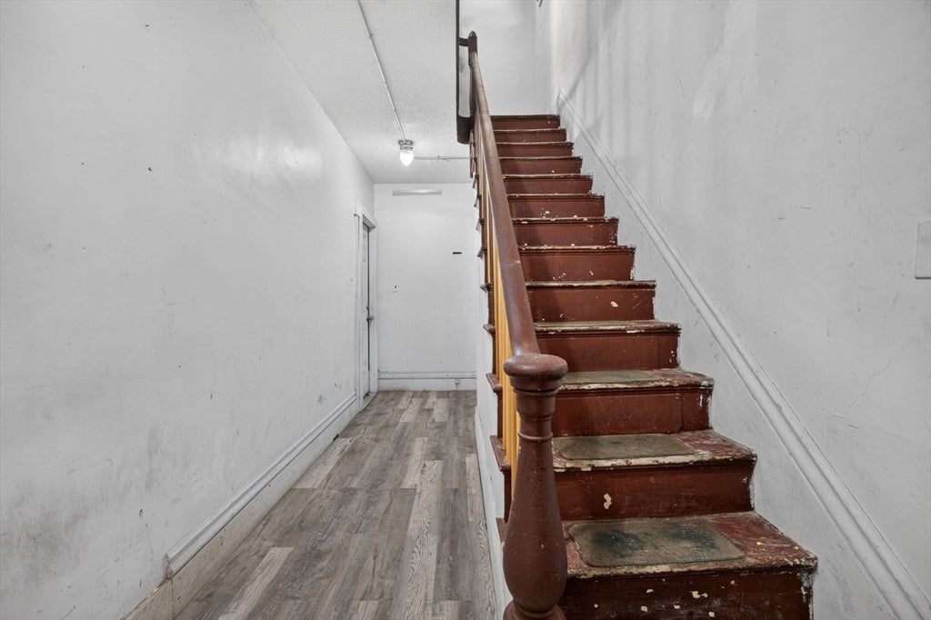 37 Fourth St, Lowell, MA, 37 Fourth St, Lowell, MA Photo #8