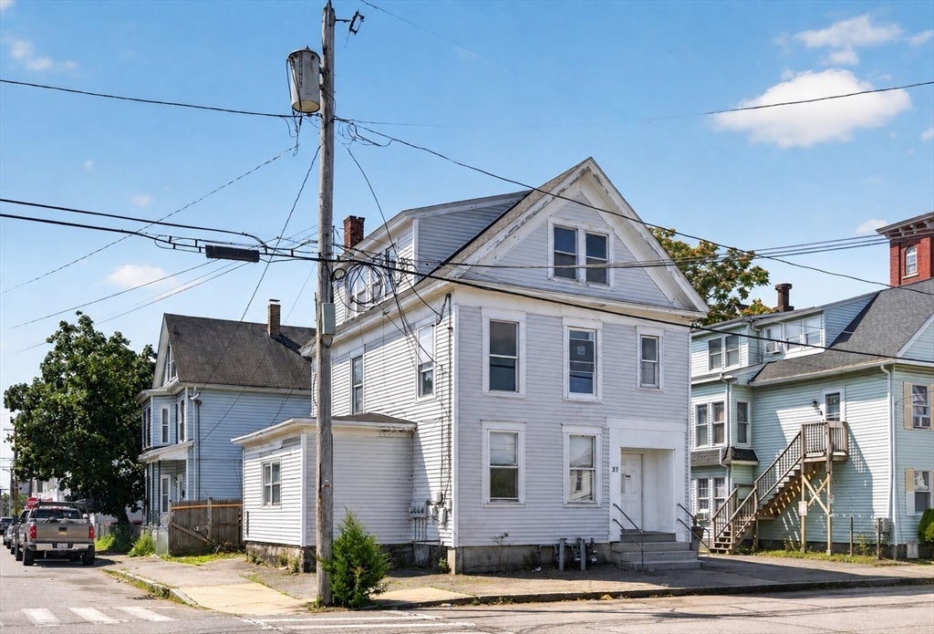 37 Fourth St, Lowell, MA, 37 Fourth St, Lowell, MA Photo #2