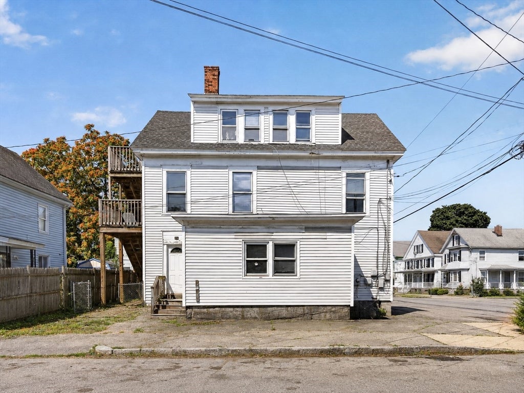 37 Fourth St, Lowell, MA, 37 Fourth St, Lowell, MA Photo #7