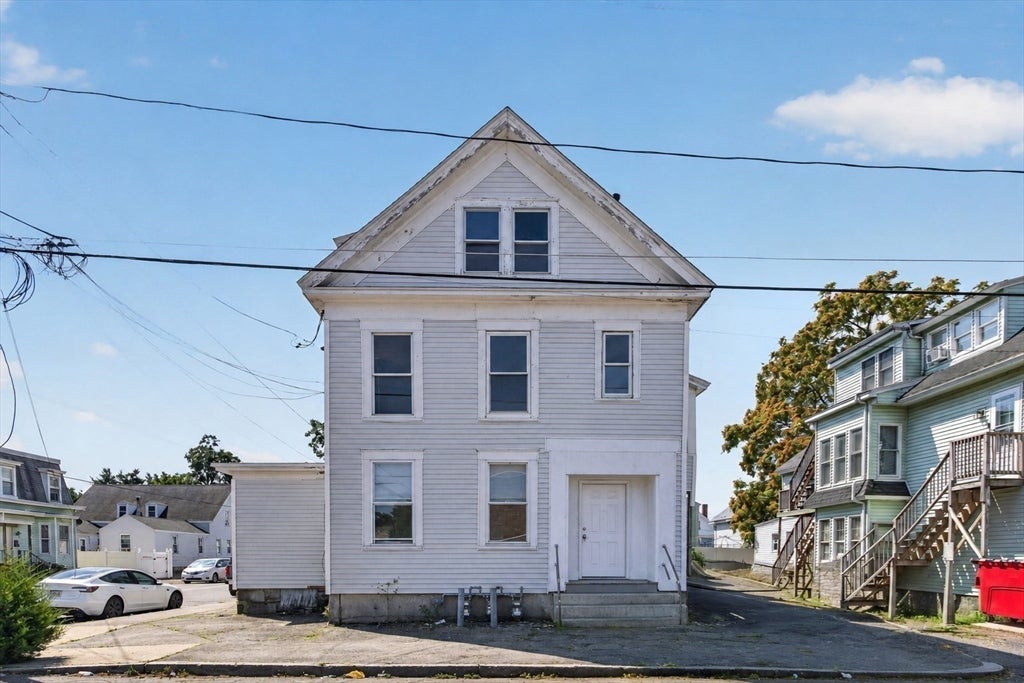 Photo of 37 Fourth St, Lowell, MA