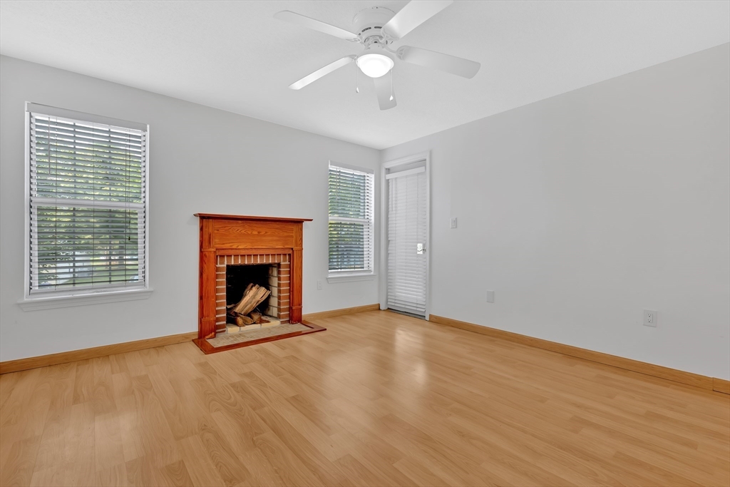 16 Walden Dr 15