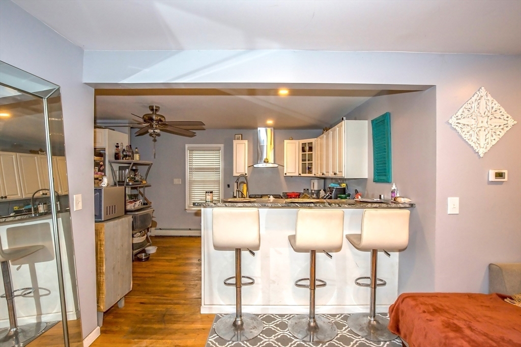 Springfield, Massachusetts 01104, United States, 2 Bedrooms Bedrooms, ,2 BathroomsBathrooms,Residential,Active,149398