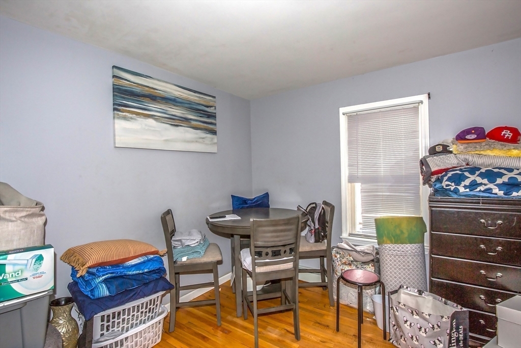 Springfield, Massachusetts 01104, United States, 2 Bedrooms Bedrooms, ,2 BathroomsBathrooms,Residential,Active,149398