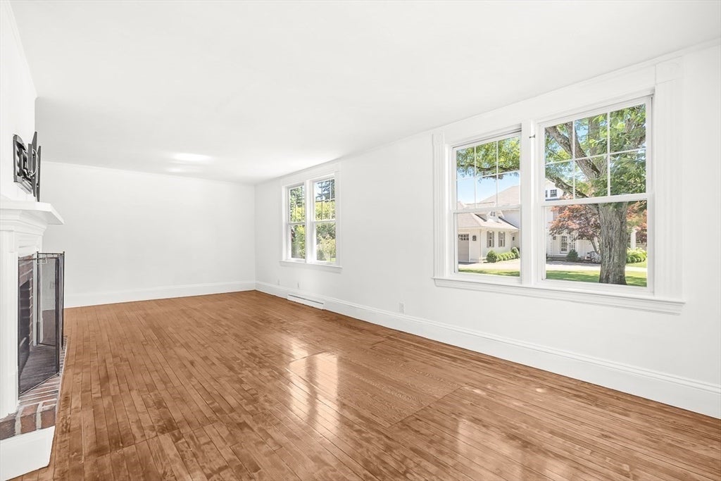 79 Bacon St 79