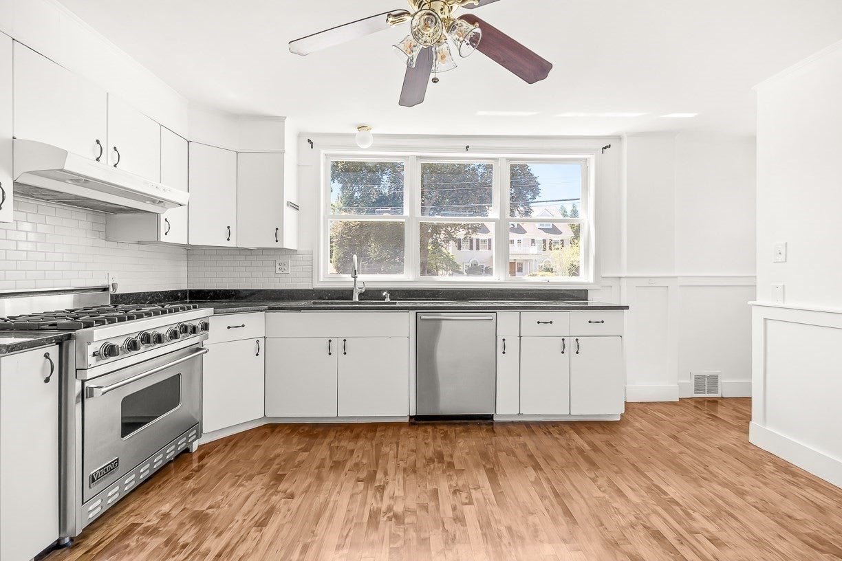 79 Bacon St 79