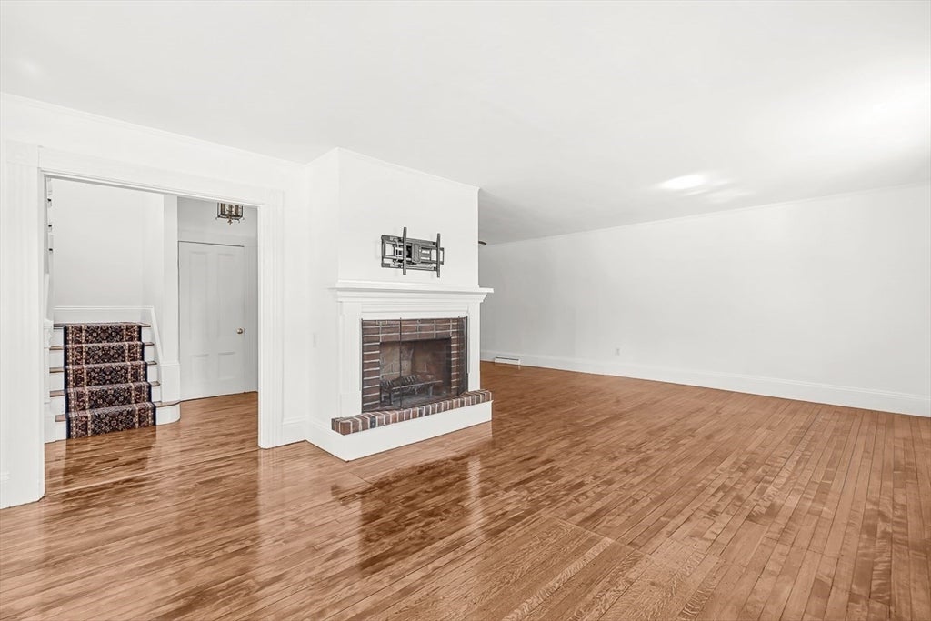 79 Bacon St 79