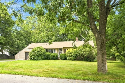 8 Charlesgate Road Walpole MA 02081