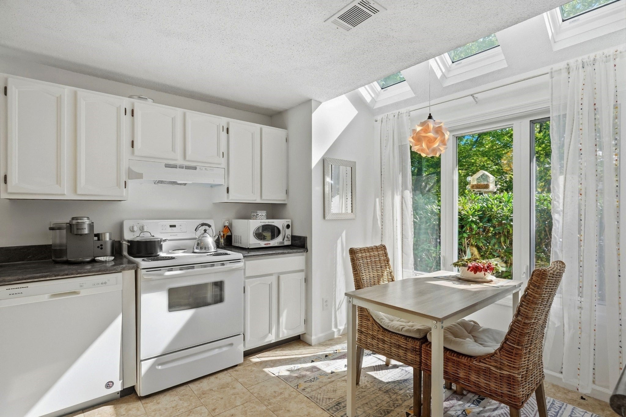 411 Maple Brook Rd #411, Bellingham, MA, 411 Maple Brook Rd #411, Bellingham, MA Photo #9