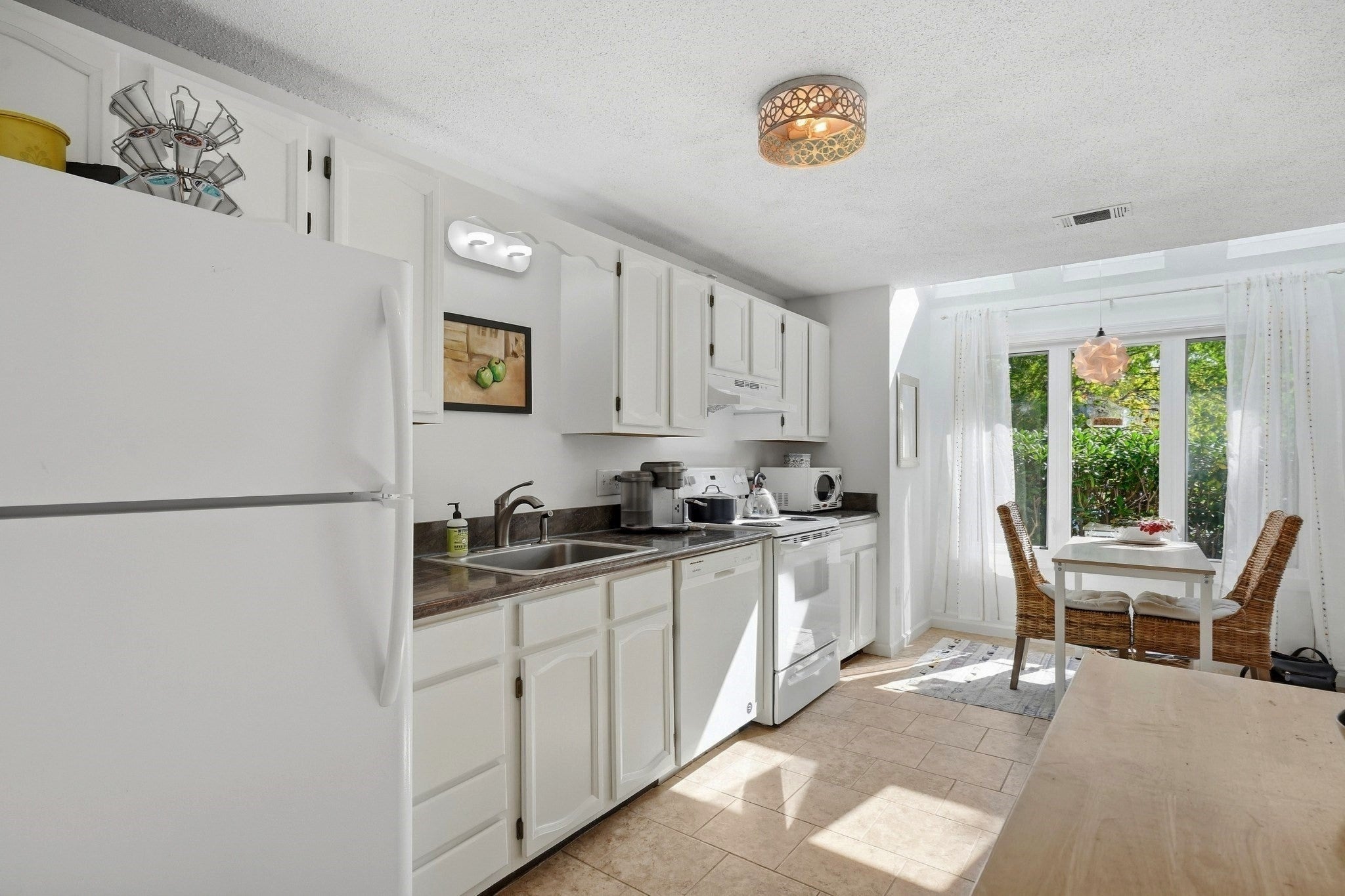 411 Maple Brook Rd #411, Bellingham, MA, 411 Maple Brook Rd #411, Bellingham, MA Photo #8
