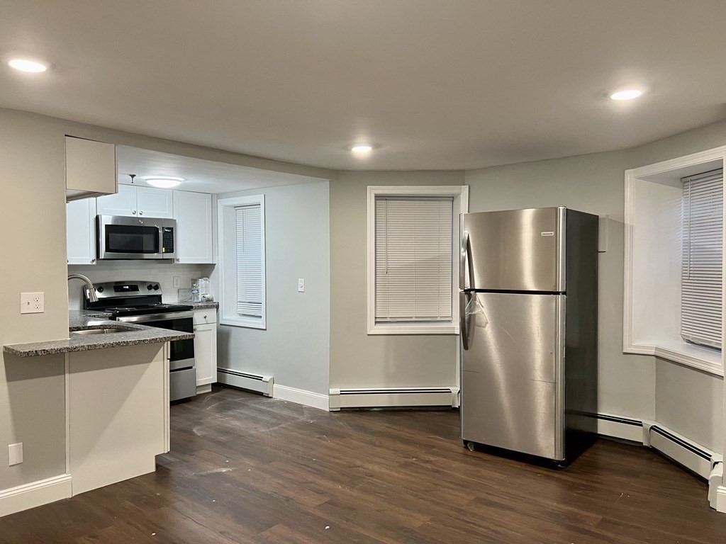 4 Commonwealth Court 2